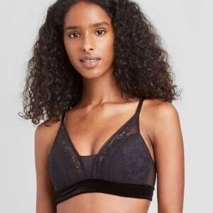 Target Auden lace and velvet bralette Large in black
